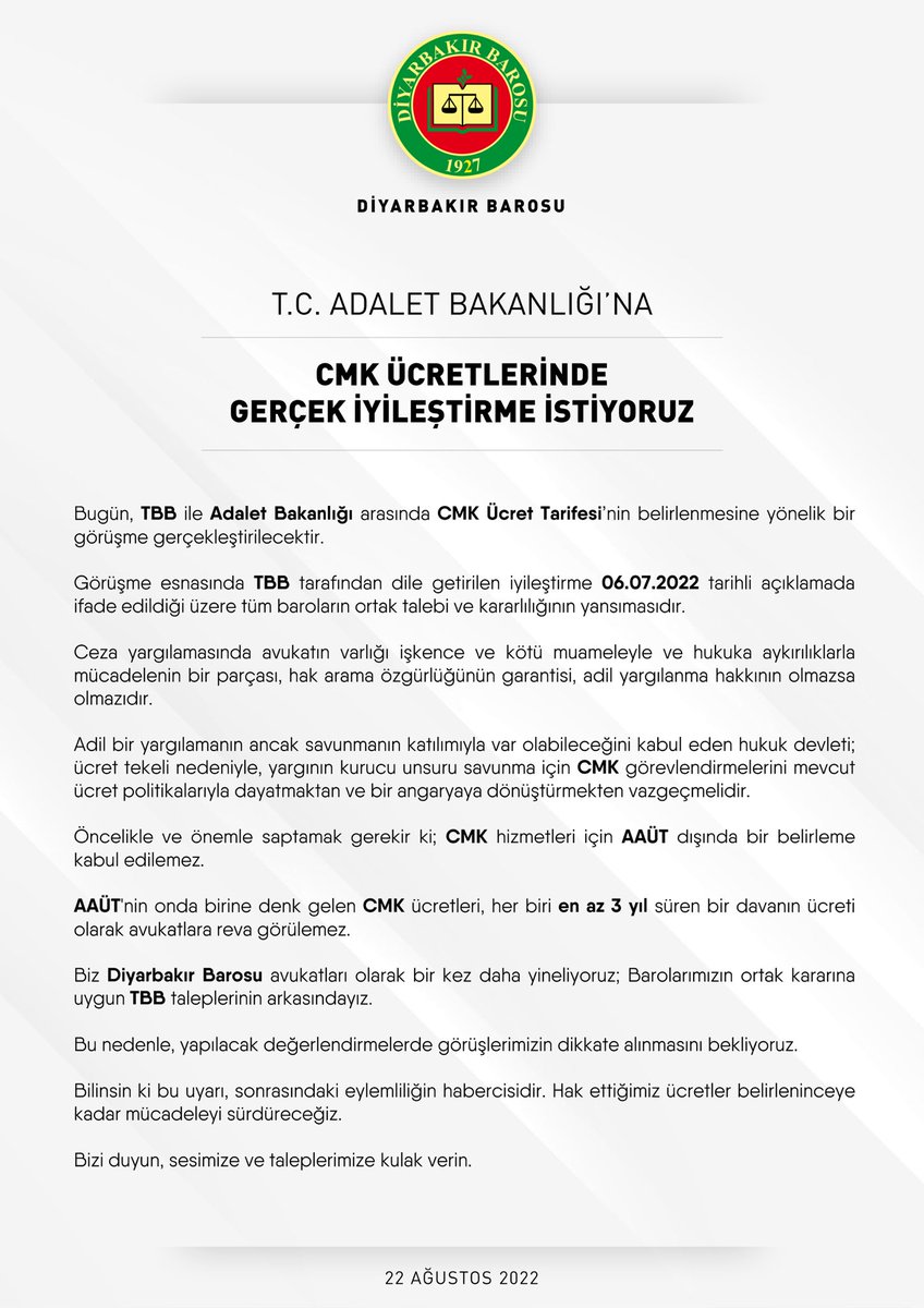 Diyarbakirbaro's tweet photo. Adalet Baknalığı’na çağrıda bulunuyoruz;
Avukatlara yönelik ekonomik şiddete son verin,
CMK görevlendirmelerinde emeğimizin karşılığını istiyoruz. 
Angaryaya karşı mücadele de kararlıyız… https://t.co/PWq9IBi0eo