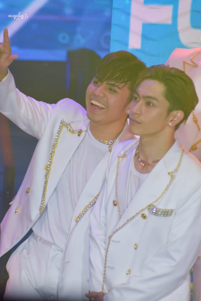 mayday_shots's tweet photo. 082022 #TopClass_Roj & #TopClass_Niko
๐PETA theater
(1)
@topclass_roj @hardheadedniko
#KumuTopClass #TopClassTheFinale https://t.co/hm9q1qepPw
