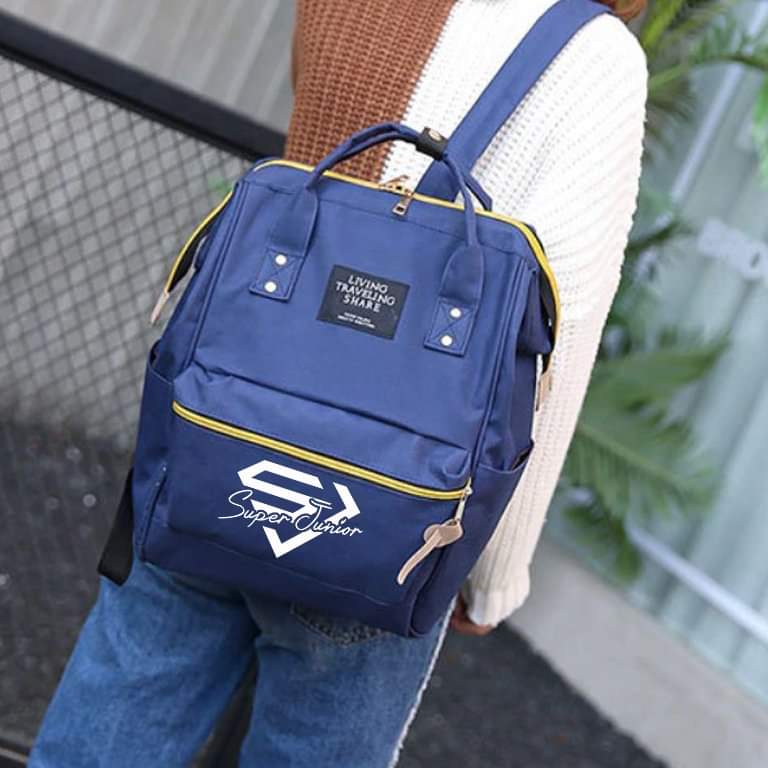 elfsupershop's tweet image. [ Super Junior ~ Back Pack ]

Hello, ELF! We have a few remaining stock of our back packs! Perfect for #F2FClasses2022! 

💙 Each bag comes with free sticker pack + photocard