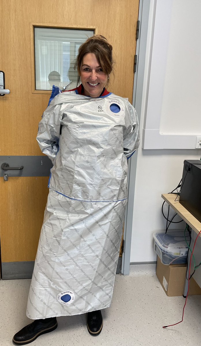 UHMBTSurgMatron's tweet image. New pre op warming blanket evaluation starts this morning for all our large theatre cases and NOFs #bestpractice #NICEguidelines @CRawes_nurse @SarahMa81601404 @UHMBT @bridgetlees1 @heather_bendall @andrewthomp369