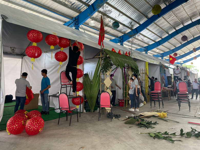minhqua64363820's tweet photo. Quý kh.ách có nhu cầu mu.a hoặc thu.ê các loạ.i gian h.àng, gian hàng hội ch.ợ, vui lò.n.g liê.n h.ệ 0987.59.49.79 để được nhân viên t.ư v.ấn. và báo g.iá nha.nh c.hóng n.hất
Chi tiết: https://t.co/jEIwZ5gXQV
#gianhang #gianhanghoicho https://t.co/GivT0C7grx