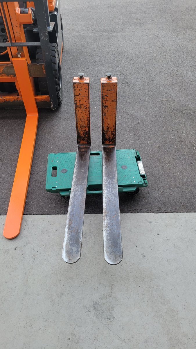 trytechs_robot tweet picture