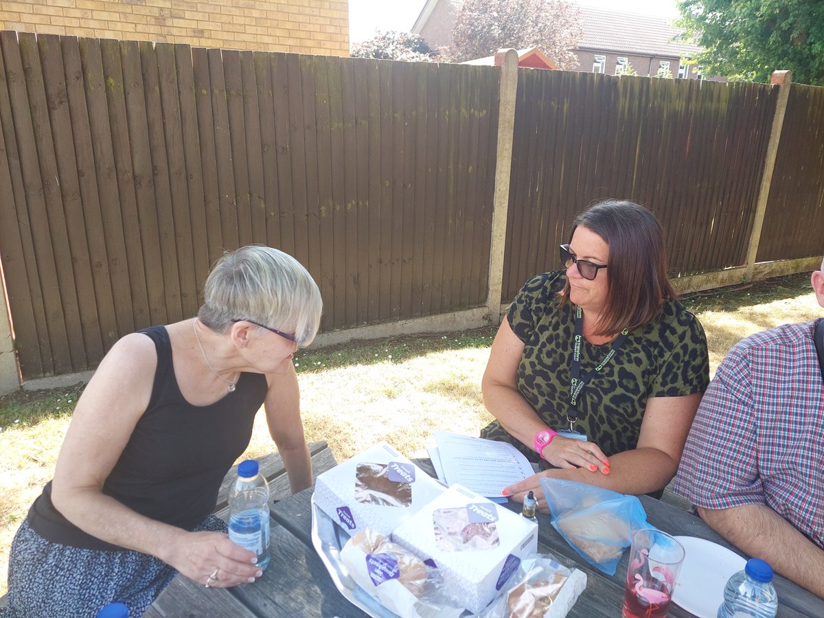 transformhs's tweet photo. Our Spelthorne team held a coffee morning for clients recently. "We had a lovely time in the garden under the shade of a tree enjoying chatting about not smoking, client involvement and Transform turning 50!" said one of our Spelthorne colleagues.
#TransformAt50 #ItsGood2Talk https://t.co/ESnb2B86O9