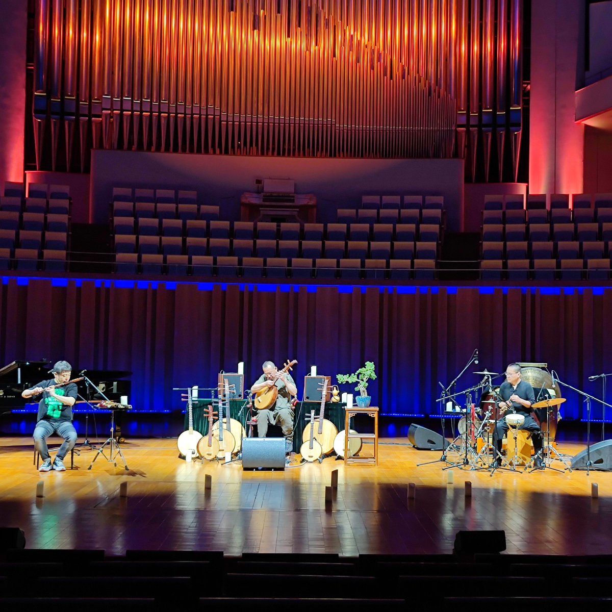 CodaAudioInt's tweet photo. Our ViRAY system delivered clarity for spellbinding performance at NCPA in Beijing.
Find out more: https://t.co/ZXlSFU22b1
#AVTweeps #CAthebestsolution #CODAAudio #hearingisbelieving https://t.co/1w5vw8Ksvw