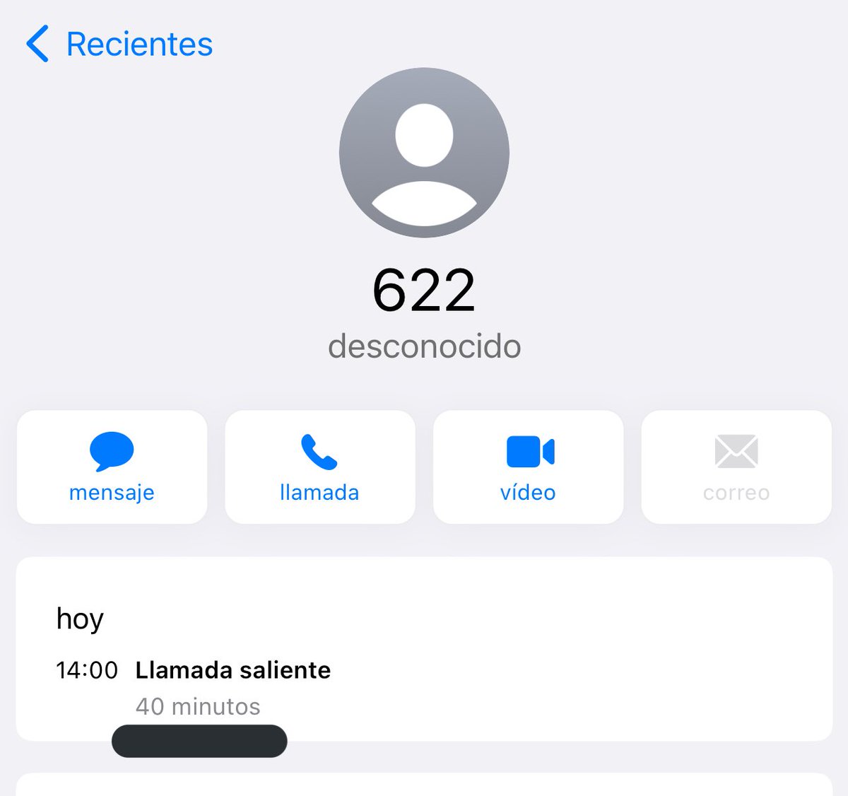 AudryHepbourn's tweet photo. @yoigo UNA SEMANA DESPUÉS SIGO SIN SMS y no me lo solucionan. Vergüenza de compañía. Cada vez que llamo me pasan con otro departamento y la espera ronda los 30-40 min para que me den largas y no solucionen NADA @yoigoempresas NO OS HAGÁIS DE #YOIGO tienen un servicio lamentable https://t.co/AvADwiUk1N