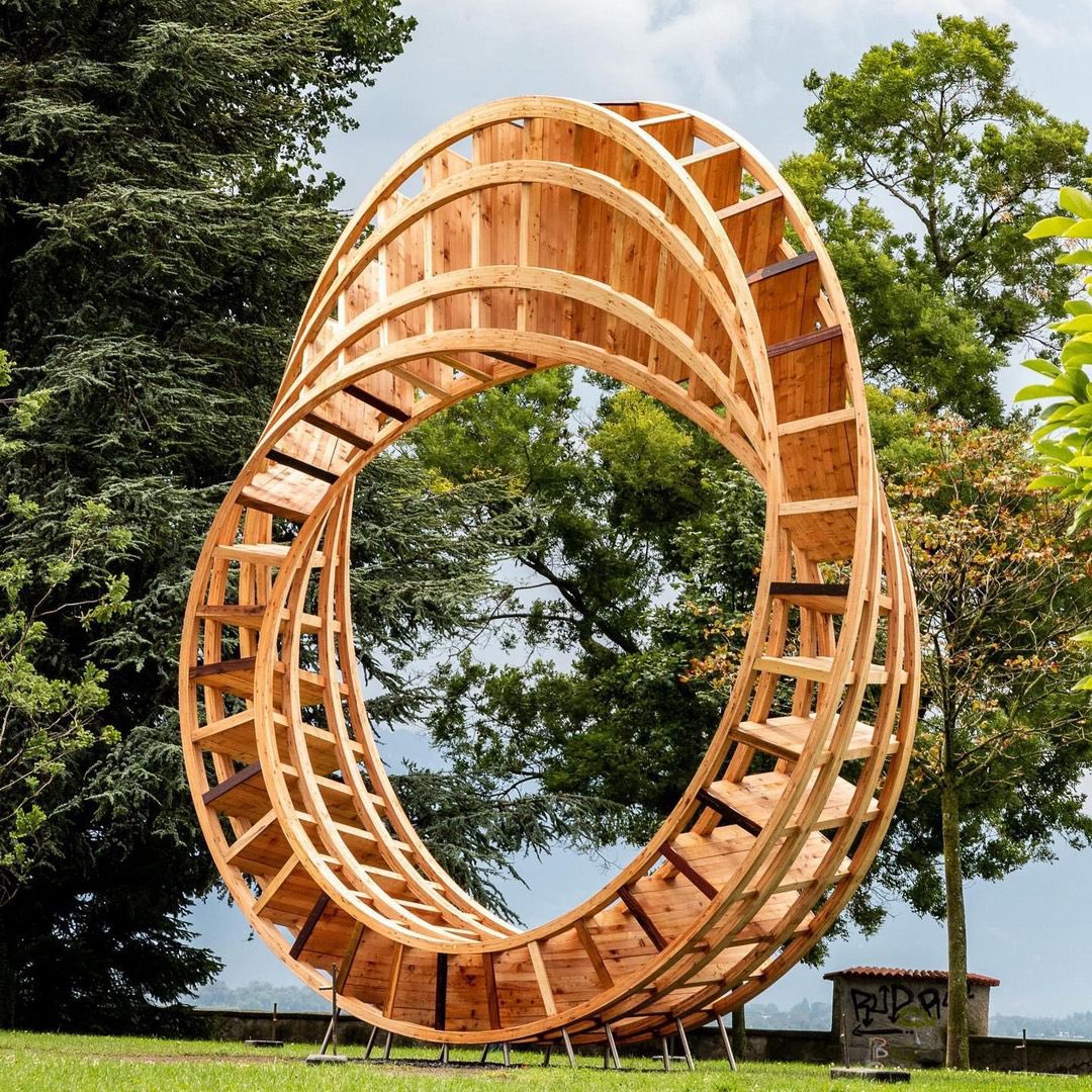 parametricarch's tweet image. Designed by parametric tools, the &quot;Ring of Peace&quot; is a 7.5 meters high infinite wooden möbius installation in the Luitpold Park, Germany .
The project was done in a collaboration with Gisbert Barmann, Hermann Blumer, and Holzbau Amann GmbH.