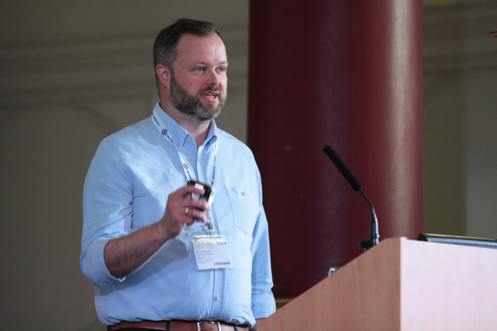 tas_hub's tweet photo. How do we unlock societal benefits of automated systems?   Dr Lars Kunze (pictured)  

 Why Swarm Robotics?  Dr Mohammad Divband Soorati  

 Watch  Research Highlights Part One :  https://t.co/7GfKqvjE5a https://t.co/louZi3fH7d