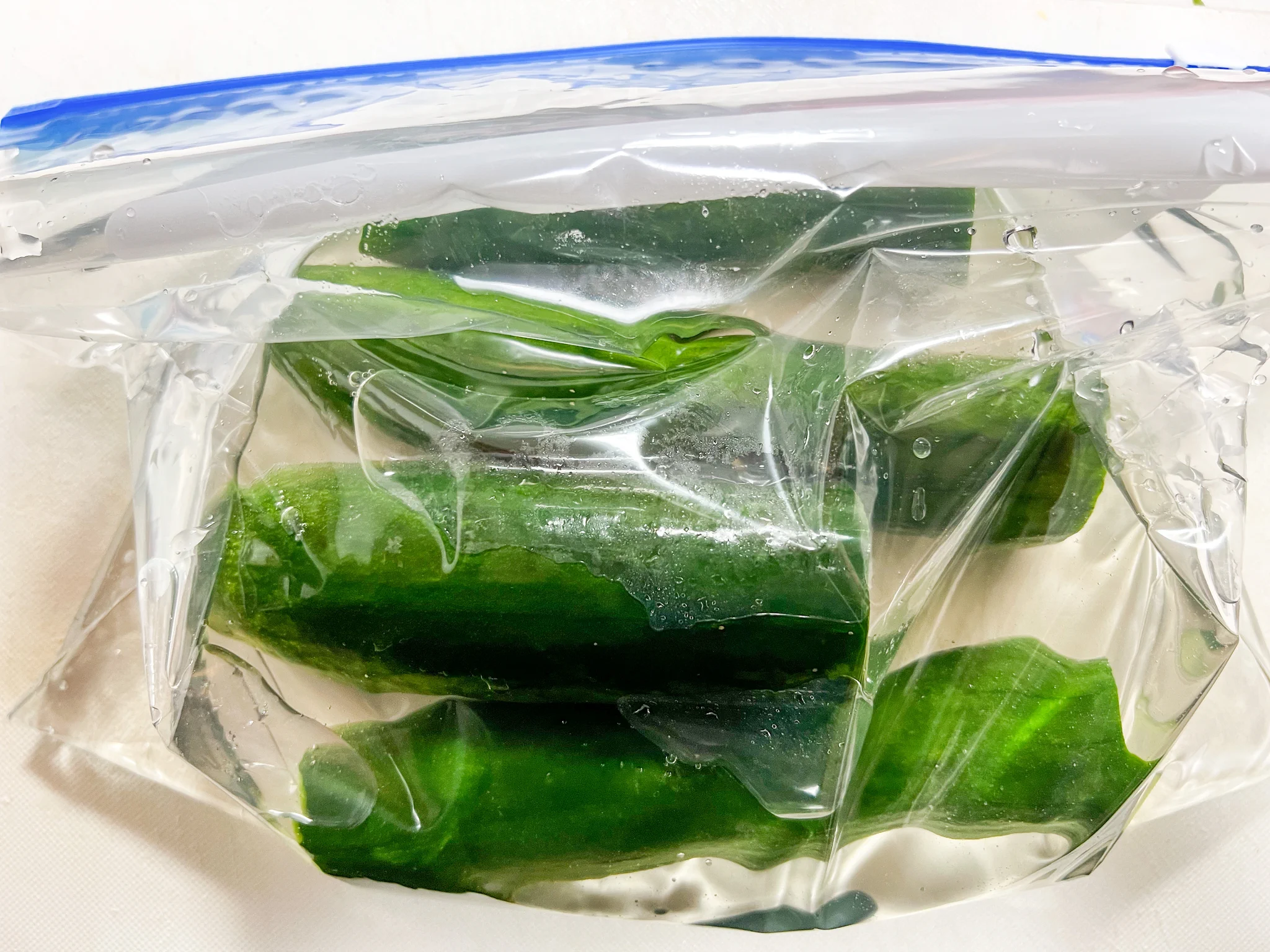 捨てるのはちょっと待った！しなびたきゅうりは復活する！