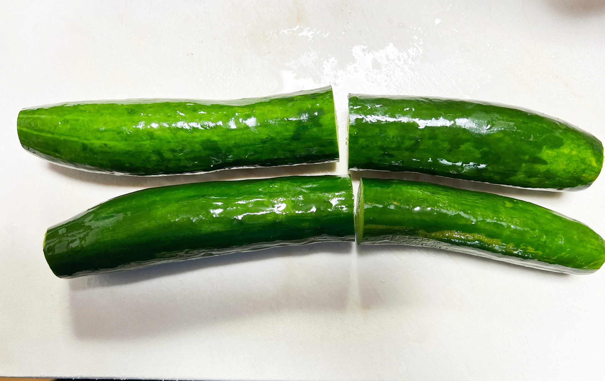 捨てるのはちょっと待った！しなびたきゅうりは復活する！