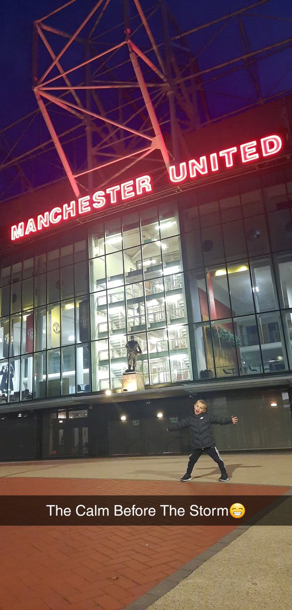 Danliffman's tweet photo. Lets go Utd #MUNLIV #OldTrafford #ManUnited https://t.co/2hhGrSTPBL