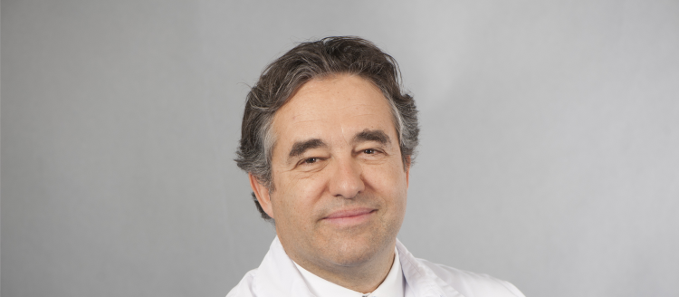 Félicitations au Pr Stephan Harbarth, médecin adjoint agrégé au Service de #prévention et contrôle de l’#infection des HUG, lauréat du prestigieux prix Robert Koch 2022 pour l'hygiène hospitalière et la prévention des infections #épidémiologie <a href="/UNIGEnews/">Université de Genève</a> unige.ch/medecine/fr/fa…