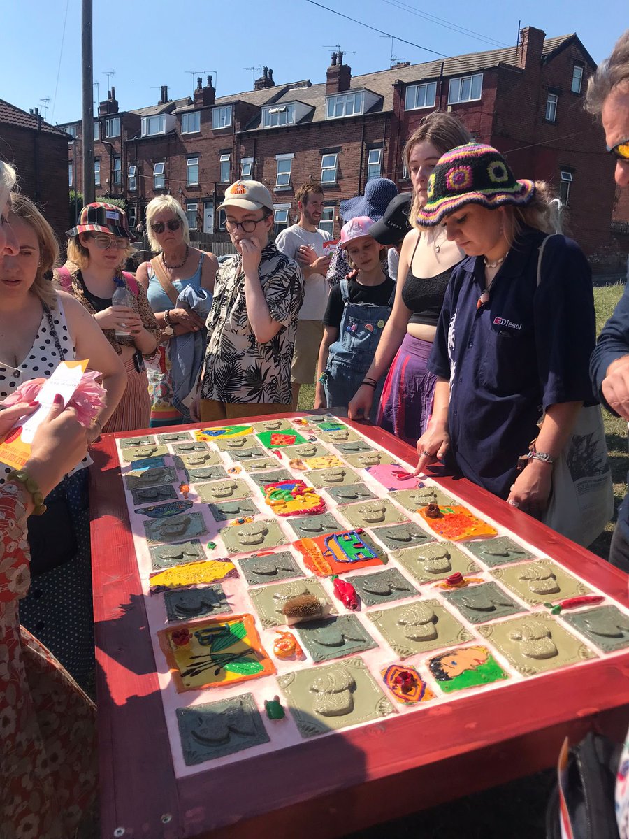 Feeling honoured to be part of Armleys first Sculpture Trail! Come see “Coffee and a Teacake” on Canal road and wonder up to Charlie Cake park for the Trail