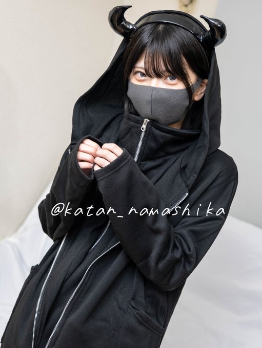 実はボク・・・。 https://t.co/ZepsopCqp7<a href="/tag/%E3%82%B9%E3%83%88%E3%83%83%E3%82%AD%E3%83%B3%E3%82%B0"class="tags"><span>#ストッキング</span></a><a href="/tag/%E8%B6%B3%E3%83%95%E3%82%A7%E3%83%81"class="tags"><span>#足フェチ</span></a>