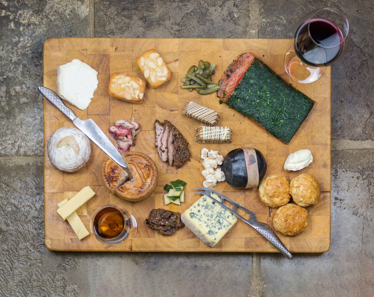 FischersBaslow's tweet photo. Seeking a relaxed dining experience? 

When staying at Baslow Hall, try one of our supper boards, available Monday through Wednesday.

Call 01246 583259 or visit our website for more information. 

#BaslowHall #RelaxedDining #Fischers #Gourmet #Supper #AAHospitality #Baslow https://t.co/fhjZETWNwM