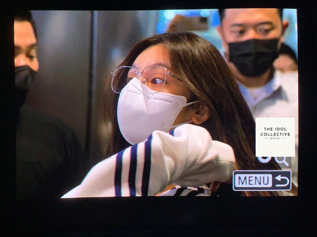 CollectiveIdol's tweet photo. 220822 ITZY ARRIVAL 프리뷰

✈️✈️👋👋

#JYP #ITZ #있지 #Yej #예지 https://t.co/4Rfa5eVcFr