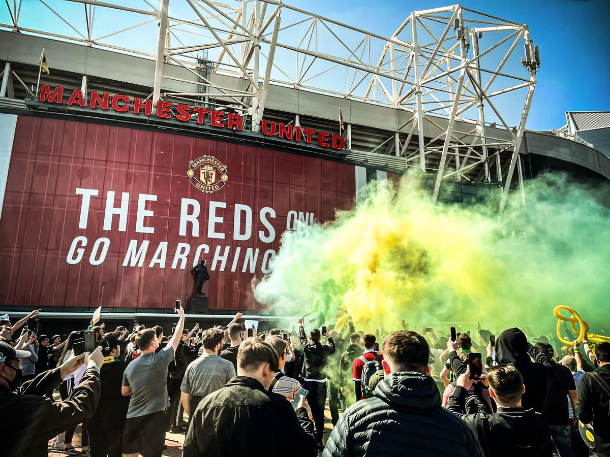 utdsnook's tweet photo. Never forget who we are. 

We want them gone. 

#GlazersOut https://t.co/VB8lgSlroo