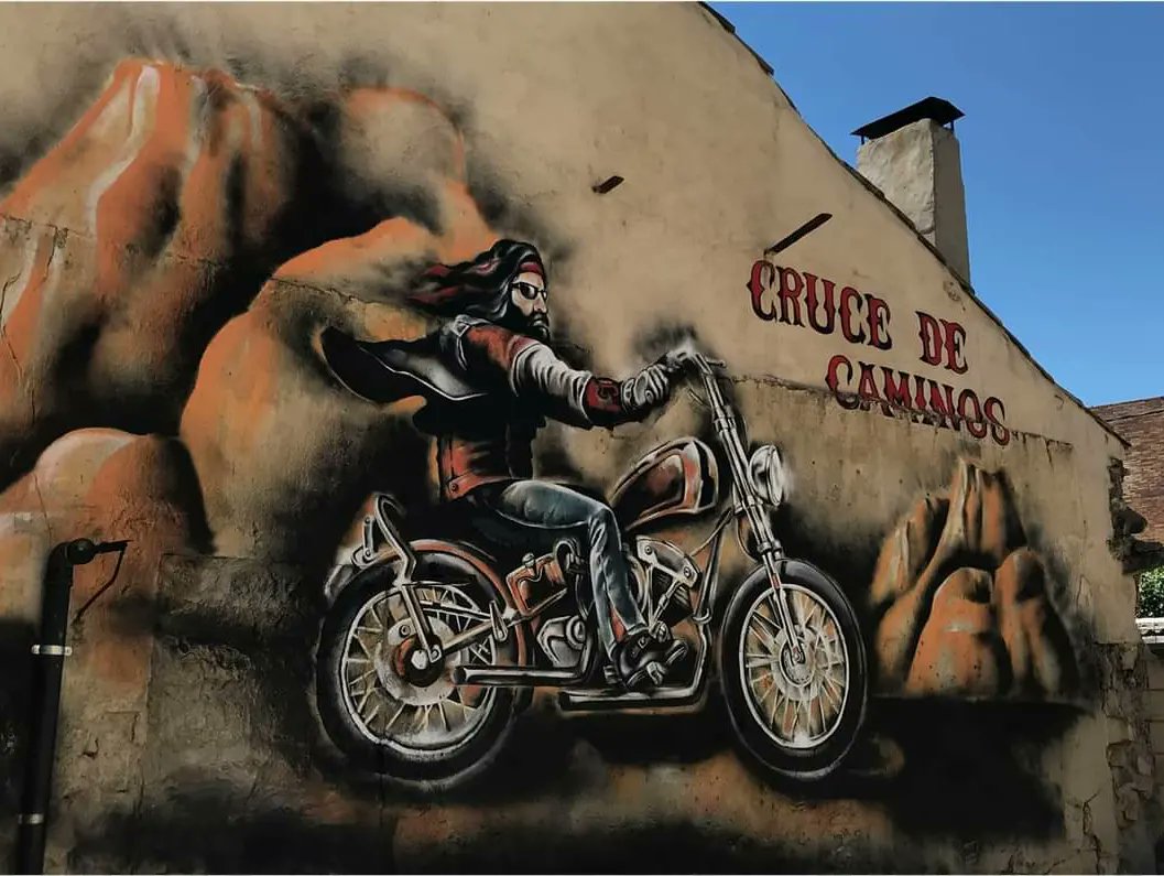 crucecaminosbar's tweet photo. La terraza de Cruce de Caminos con este gran mural ๐จ que puedes ver desde las 20h ๐ค๐ค
#art #arte #crucedecaminos #rock #villalba #colladovillalbaฤ9 #madrid #bike #biker #rockandroll #rocknroll #moto #motobar #motero #barmotero #harley #harleydavidson #custom https://t.co/wJpM3Wgoed