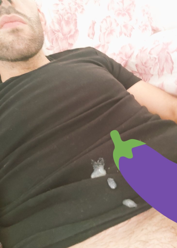Ops.?
#rt and #comment if you wanna see the uncensored photo ???
#cock #cumshot #porn @Andersondeepth1