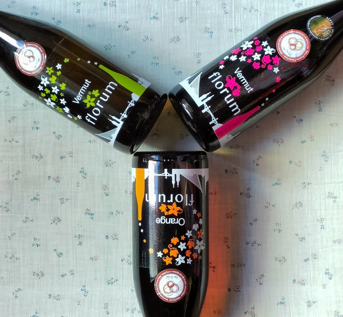 🔴 ¡Florum es una estrella de 3 puntas: aromas, sensaciones y sabores maravillosos! 🔴
🥰 ¡Nuestro extraordinario triquel te conquistará! 🥰
👉 ¡Déjate llevar! 👈

👉 Bodega Florum (Alcalá de Guadaíra)
📞 637 853 595 (llamada y WhatsApp)
📧 vermutflorum@vermutflorum.com
#vermut