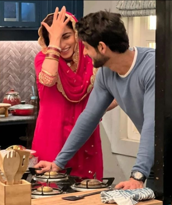 bkbtelly's tweet photo. #Gitya post wedding in #ChannaMereya 😍

#channamereya #gitya #karanwahi #niyatifatnani #avtor #actress #tvactor #tvactress https://t.co/avfSsYtFDP