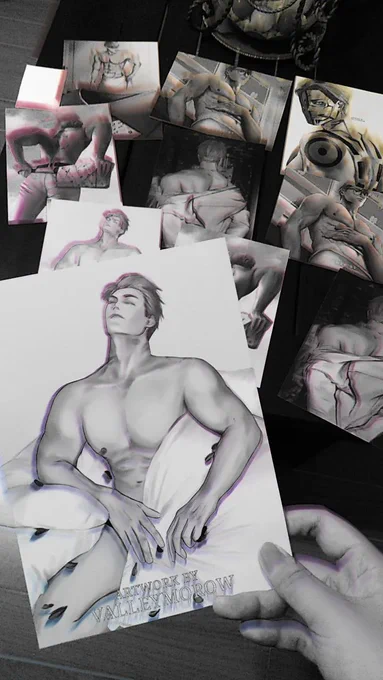  For my filo moots, I'm going to Cosmania Day 1 (October 1) at SMX Convention, MOA. I'll be organizing a pre order of my art prints (A4, A5 and Photocards) to be posted soon. Thank you  