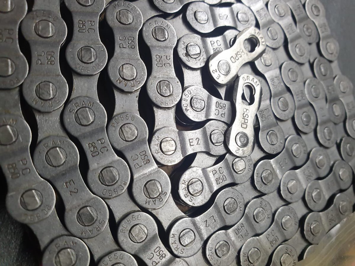 InsanMudaBike's tweet photo. Rantai Sram PC 850 
for 6/7/8 speed 
CONDITION NEW
Price : 135.000 #fnfjb https://t.co/yfUng2JFGt