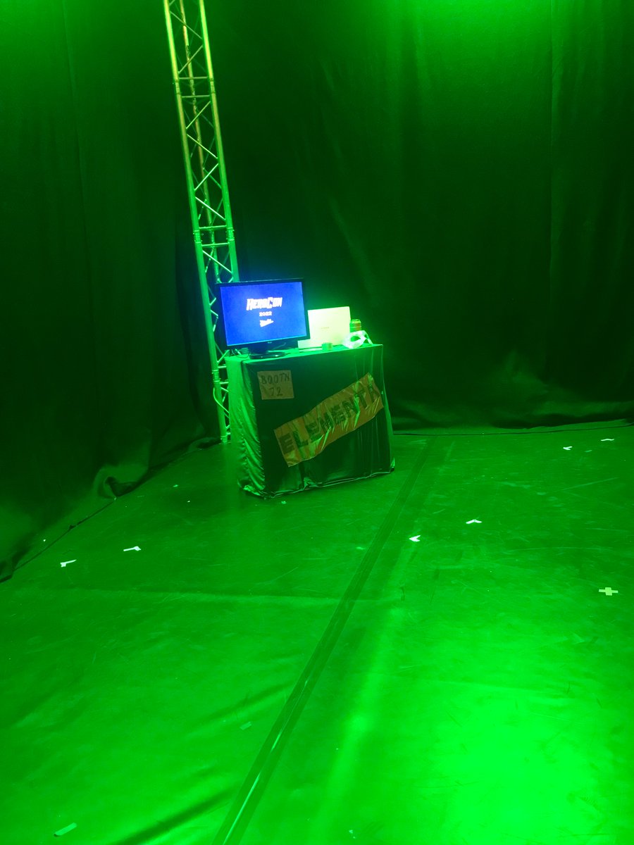 rrrrachelread's tweet image. Worth getting up in what is essentially the middle of the night at the fringe to see the lovely @sian_eleanor #Elementa funny and educational and just pleasant vibes overall 😀🤩😍 @GreensideVenue #savetheplanet