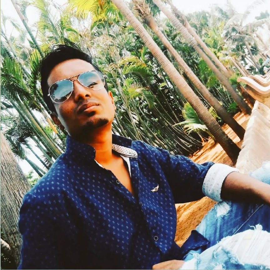 vinayrathod053's tweet image. #missmyself #PDP #Mumbai #harekrishna #happymonday #mazgaon #single
