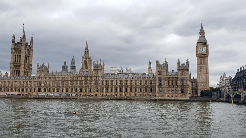 waplrocks's tweet image. &quot;Look Kids... Big Ben, Parliament.&quot; Clark W. Griswold
#WAPLIntlIncidentEuro22
#FoxWorldTravel