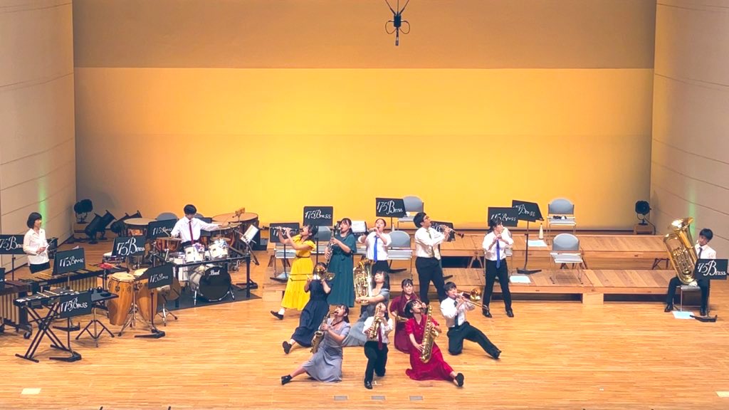 175brass's tweet photo. ８月２１日、稲取高校吹奏楽部第17回定期演奏会、無事に終了しました！
聞きにきてくださっ方々ありがとうございました🌷
感動しました　というお言葉をたくさんの方にいただき、とても嬉しく思います♪お客様が温かい雰囲気で聞いてくださったので、私たちも気持ちよく演奏する事が出来ました😌 https://t.co/BOpAtEzEdP