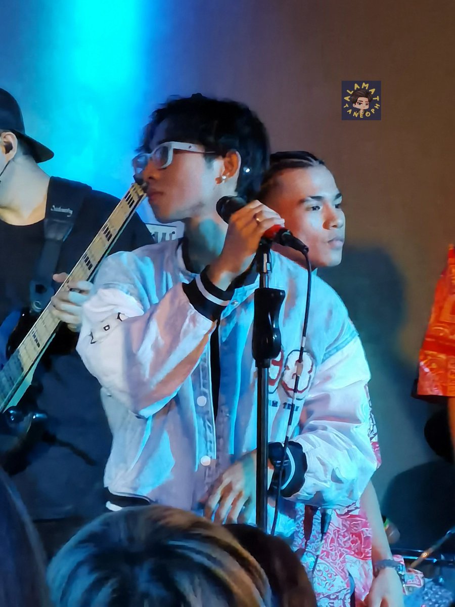 ALAMAT_TaneoPH's tweet photo. [#ALAMATGIG AT 70'S BISTRO 082022]

Taneo is so fine as always. ✨ Congratulations on your 2nd gig, @Official_ALAMAT ! 🇵🇭

#ALAMAT #ALAMAT_Taneo 
#ALAMAT2ndGig https://t.co/xU31ykb2IN