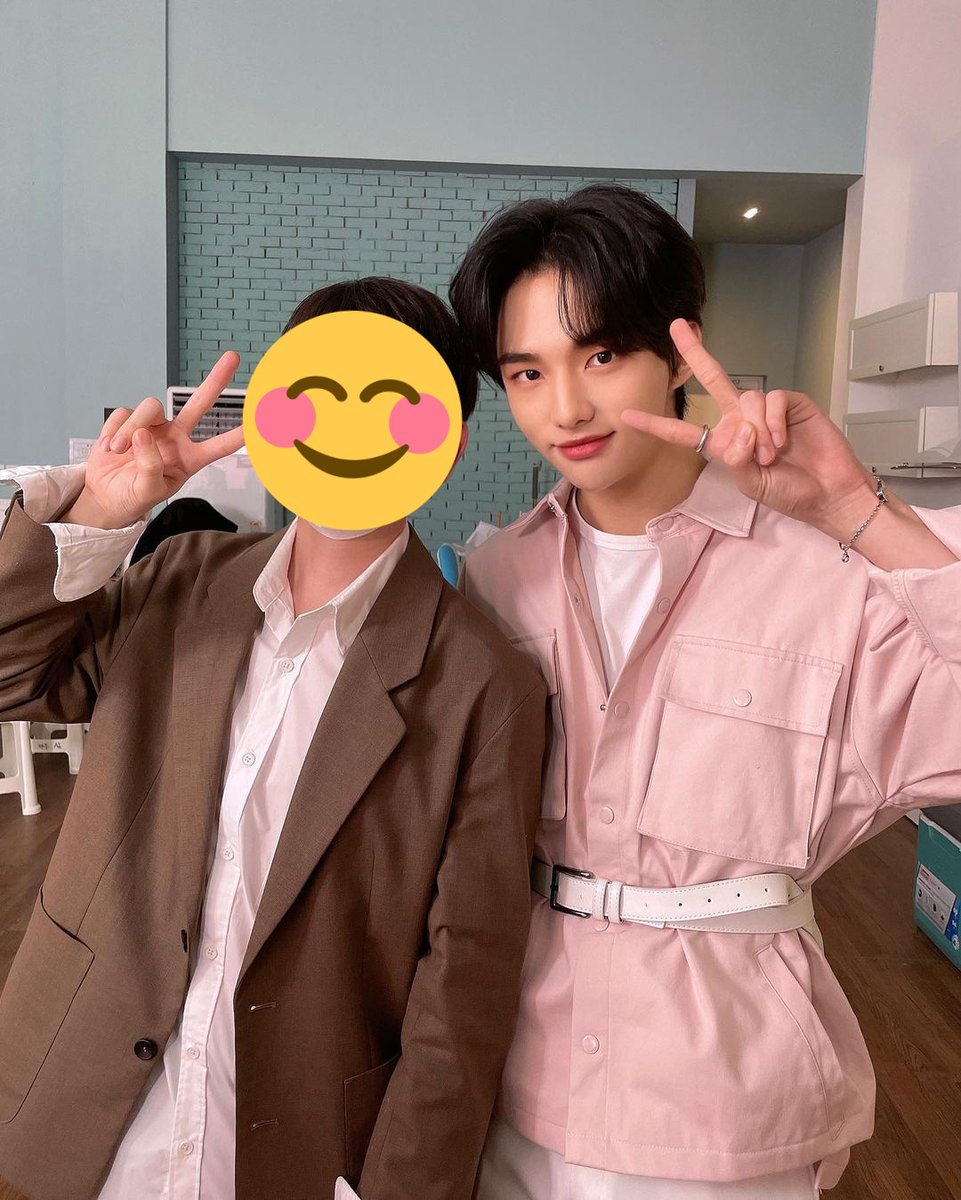 hwhyunjins's tweet photo. nacific staff ig update with hyunjin🤍 https://t.co/urEswRU05p