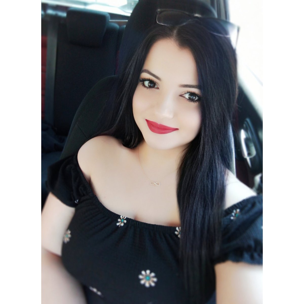 Haticeofficial5's tweet photo. #YeniProfilResmi https://t.co/5UIzmB1Ak5