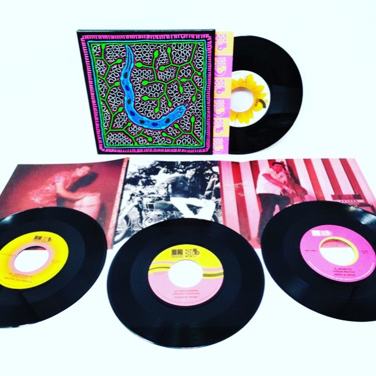discosPAPKIN's tweet photo. Vampisoul。わかっているね!!初復刻の永久保存盤。
#grupoladroga #codiscos #afrosound #discosfuentes #discospapkin #本日の入荷 https://t.co/uUVl5yaPLW