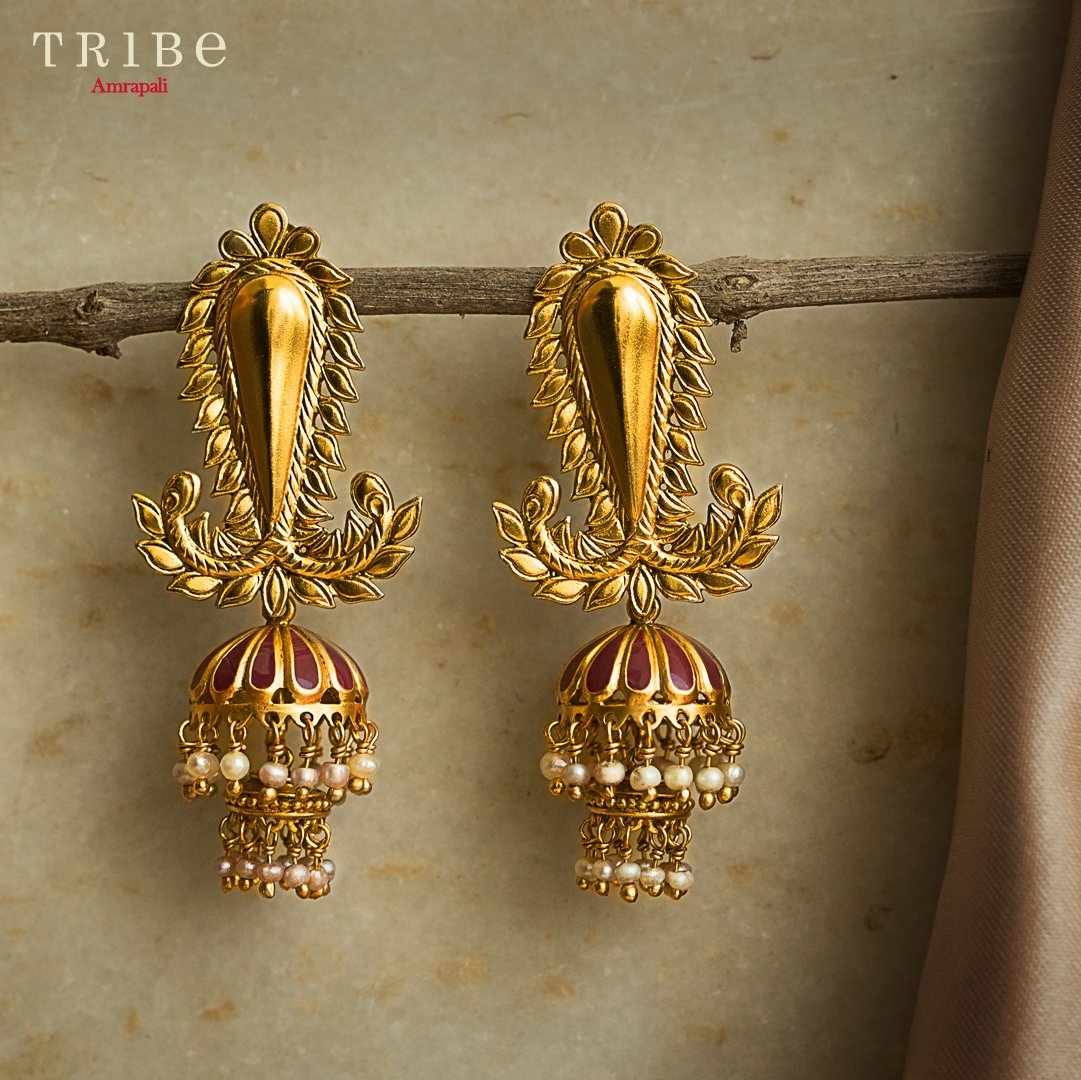 TribeByAmrapali's tweet photo. One can never have too many jhumkis.
Click the link to add it to your list of favourites https://t.co/nNNj3XmgKE
#TribeAmrapali #Jewellery #JewelleryLove #FashionJewellery #JewelryDesigner #JhumkiCollection #TraditionalCollection #IndoWestern #JhankarCollection https://t.co/ydTqL6cf86