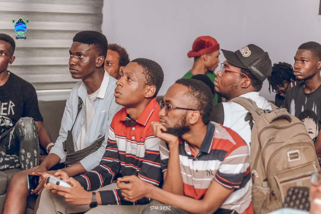 ConPhcity's tweet photo. It was game on in the game zone room. #PH3C2022 #PH3C #gamers #fifagaming #playstation #gameroom #consolegaming #gametournament #mortalkombat https://t.co/nxAewSByfG