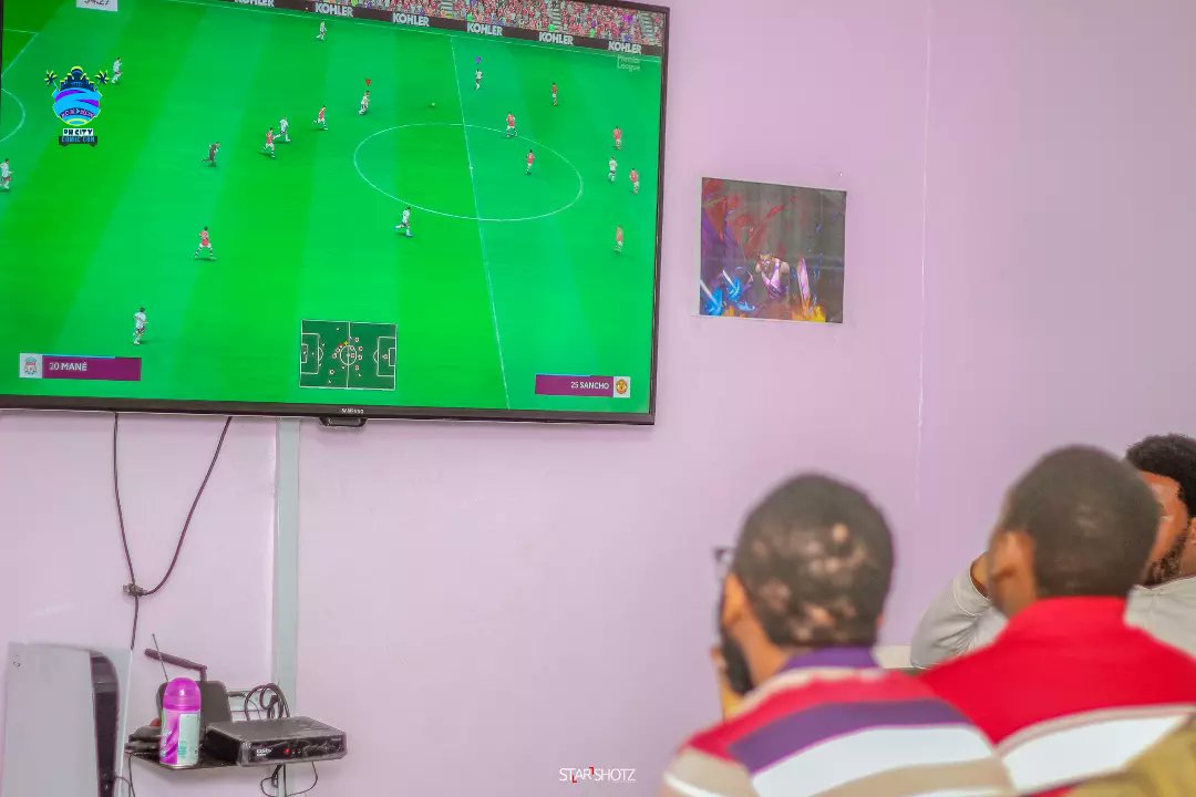 ConPhcity's tweet photo. It was game on in the game zone room. #PH3C2022 #PH3C #gamers #fifagaming #playstation #gameroom #consolegaming #gametournament #mortalkombat https://t.co/nxAewSByfG