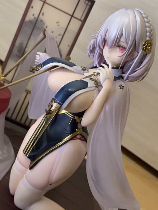 うちにも3枚の高級なカーテンが届いた! 