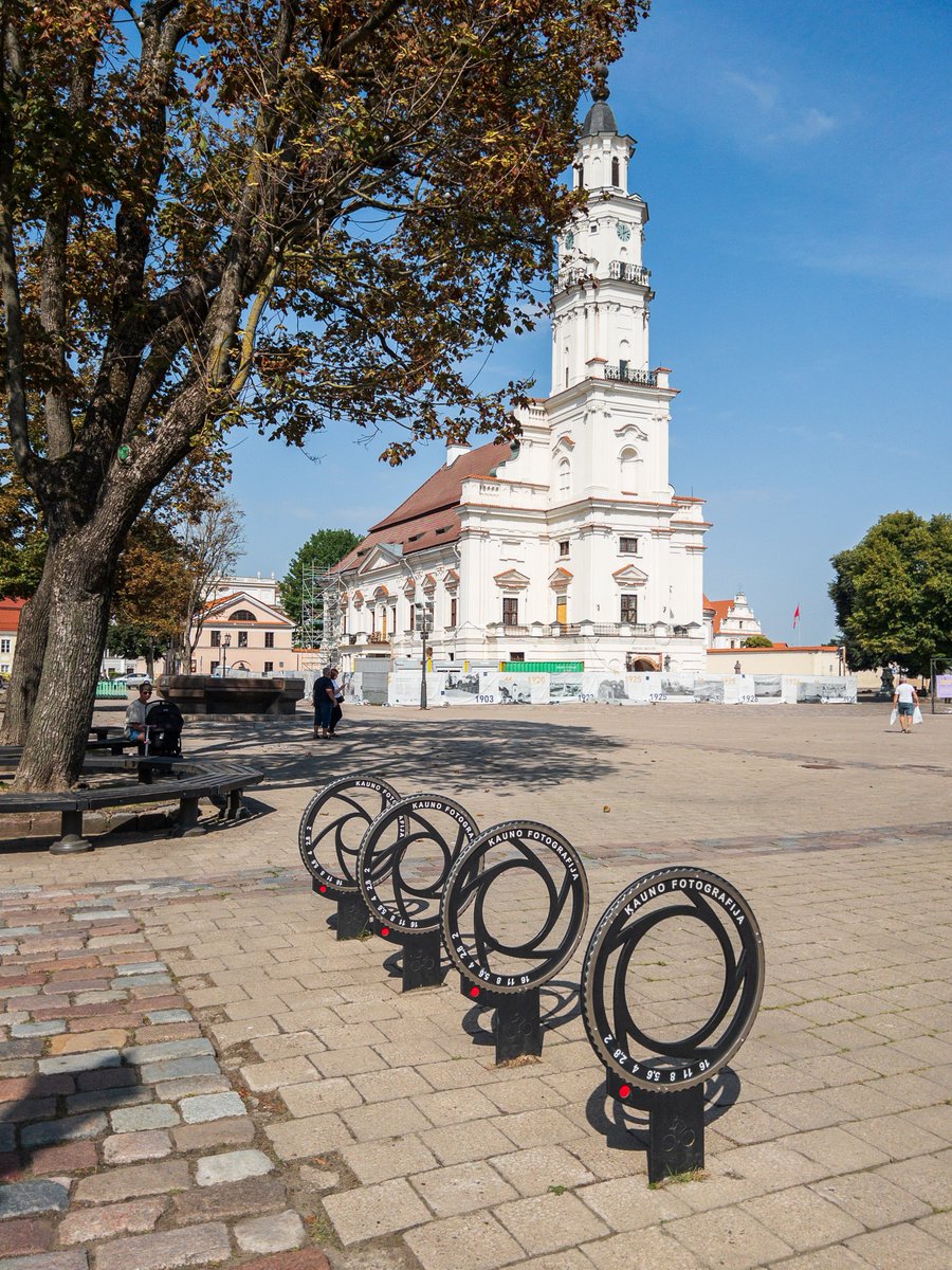 HubkeepApp's tweet photo. Here are some unique looking bike racks for you to start off the week. https://t.co/utfTzd6Hmp