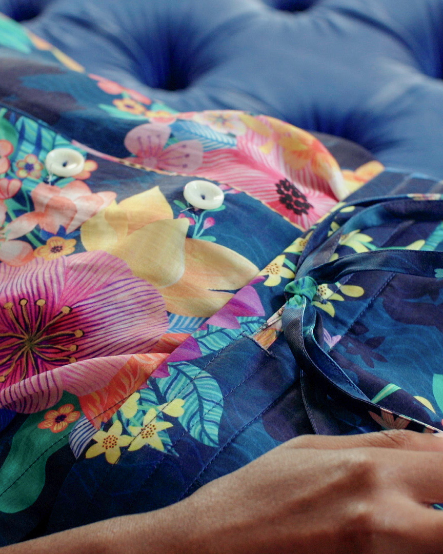 OrchardMoon's tweet photo. Beautious blue monday inspiration💙 

#bluemonday #orchardmoon #luxurypyjamas #bathroominspiration #indigobathroom #luxurybathroom  #littleluxuries #relaxinstyle #metime #mondayblues #mondaymotivation https://t.co/F3pEarIUFs