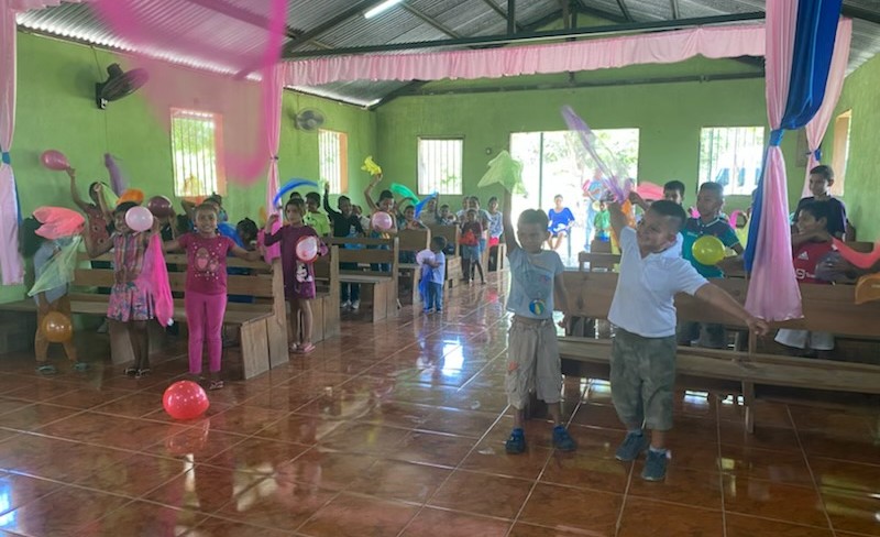 goteams's tweet photo. Just a few fun summer pictures from the Nicaragua Construction Outreach  GO Team. https://t.co/SniHjauP1r