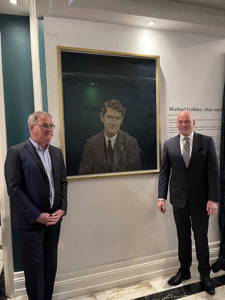 MickODeaArtist's tweet photo. An eventful morning ⁦@ImperialCork⁩ for the unveiling of #portrait of Michael Collins by his grandniece &amp; grandnephew Honoured to meet so many family members Special thanks to the Flynn’s ⁦@RobCross247⁩ ⁦@oconnellbrian⁩ ⁦@EoinBearla⁩ ⁦@FearStairLmk⁩ https://t.co/UUCYerkA4w