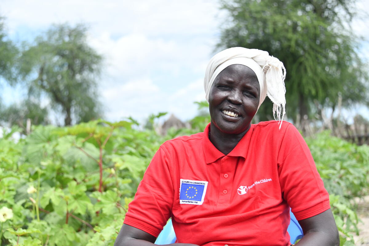 SaveChildrenEU's tweet photo. 📍 Abyei, South Sudan

Meet Mary, 58, who, like many other families in the area, had to flee her home &amp; seek safety in a nearby village. 

During the recent conflict in Abyei, Mary’s house was destroyed and she lost her livelihood, having nothing left to sustain her family. 

1/4 https://t.co/eHyMTQhNHW