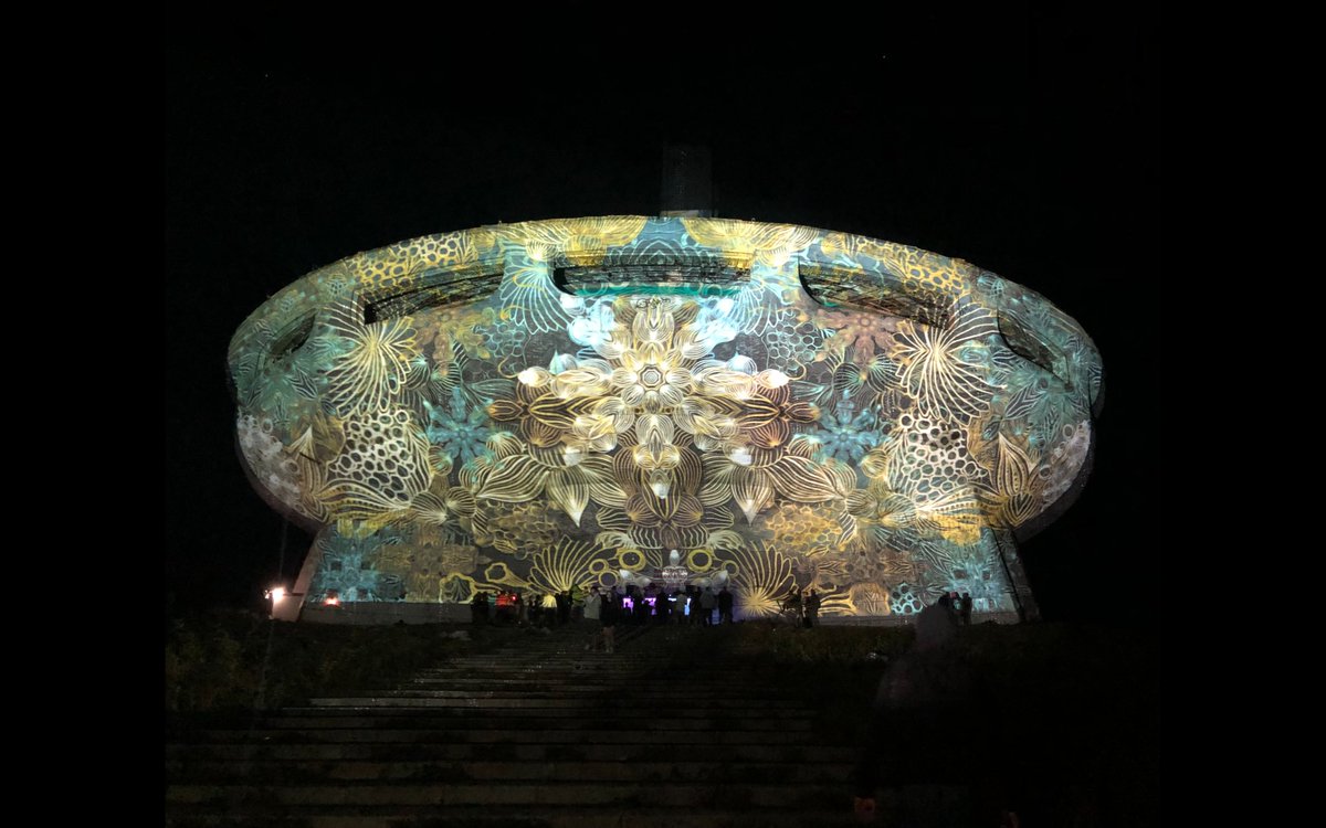 NRzakov's tweet photo. A week off the grid. Feeling refreshed and magical. Already miss the walks between the falling stars. Time for new adventures 🌟💫🌟 https://t.co/F0HMsnIcQp