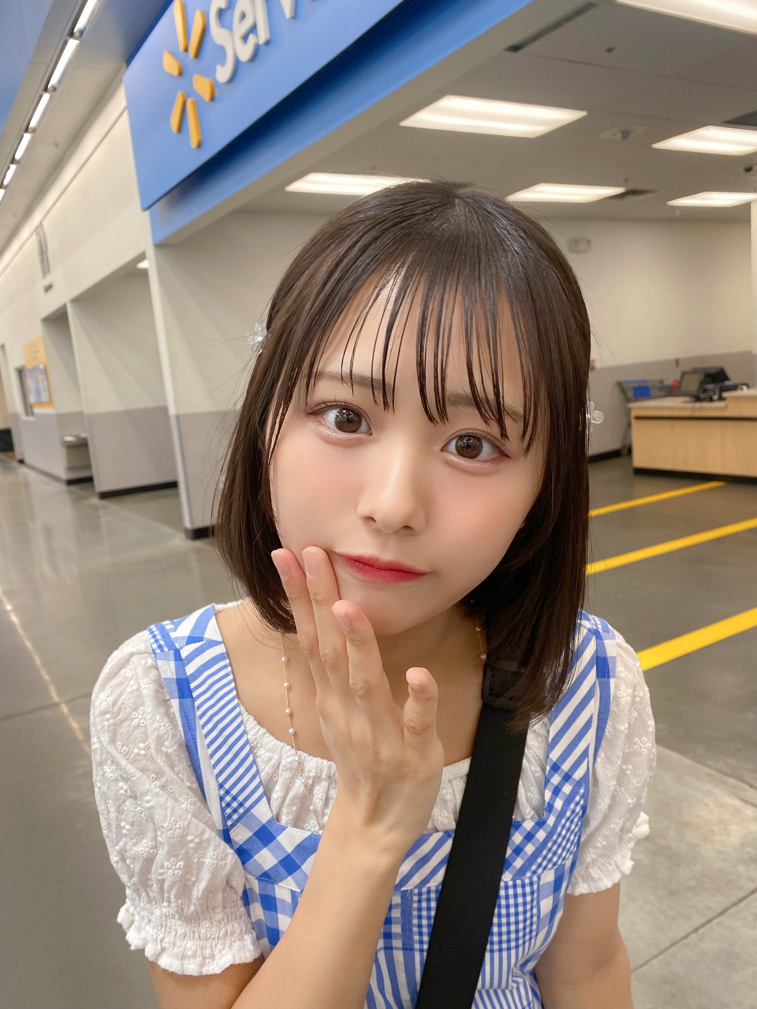 尾木波菜　まとめ売り ノイミー] 尾木波菜、初ランジェリーも話題の初写真集は「満点