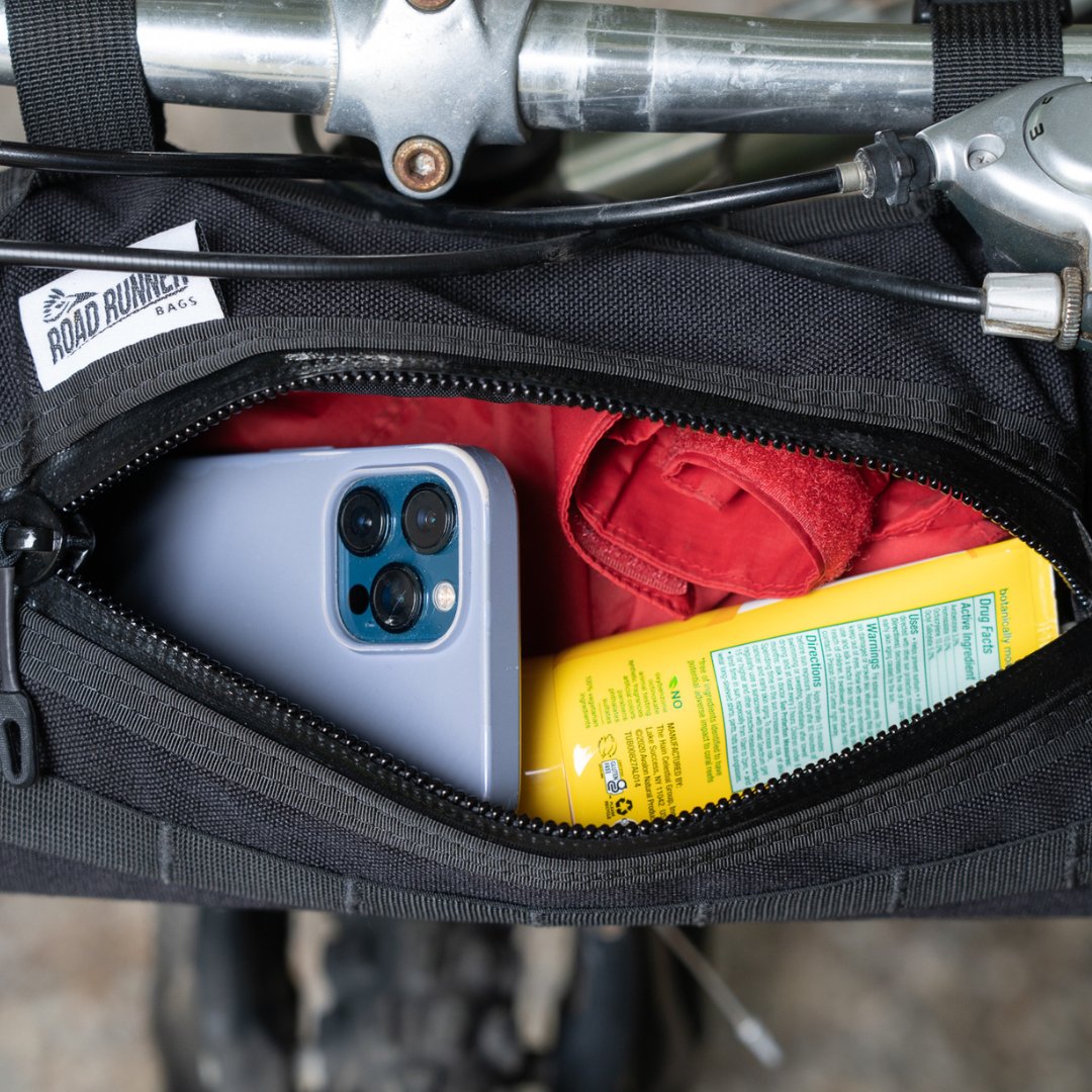 Wirecutter on Twitter "A bike handlebar bag is essentially a fanny pack—but for your bike 🤯 It