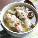 今夜作ろう!炊飯器にお任せな「手羽元参鶏湯」レシピがお役立ち!