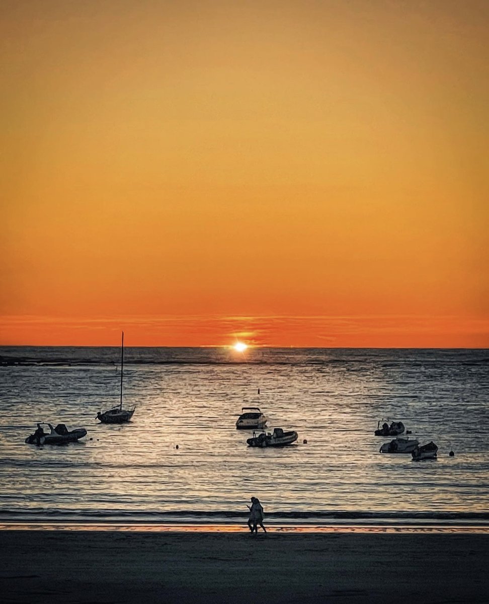 <a href="/OPPOEurope/">Bingo Liu</a> Let me tell you about this beautiful sunset in Ireland #ShotonOPPO #OPPOSummer (<a href="/Frankcosgrove/">Frankcosgrove</a> on Instagram)