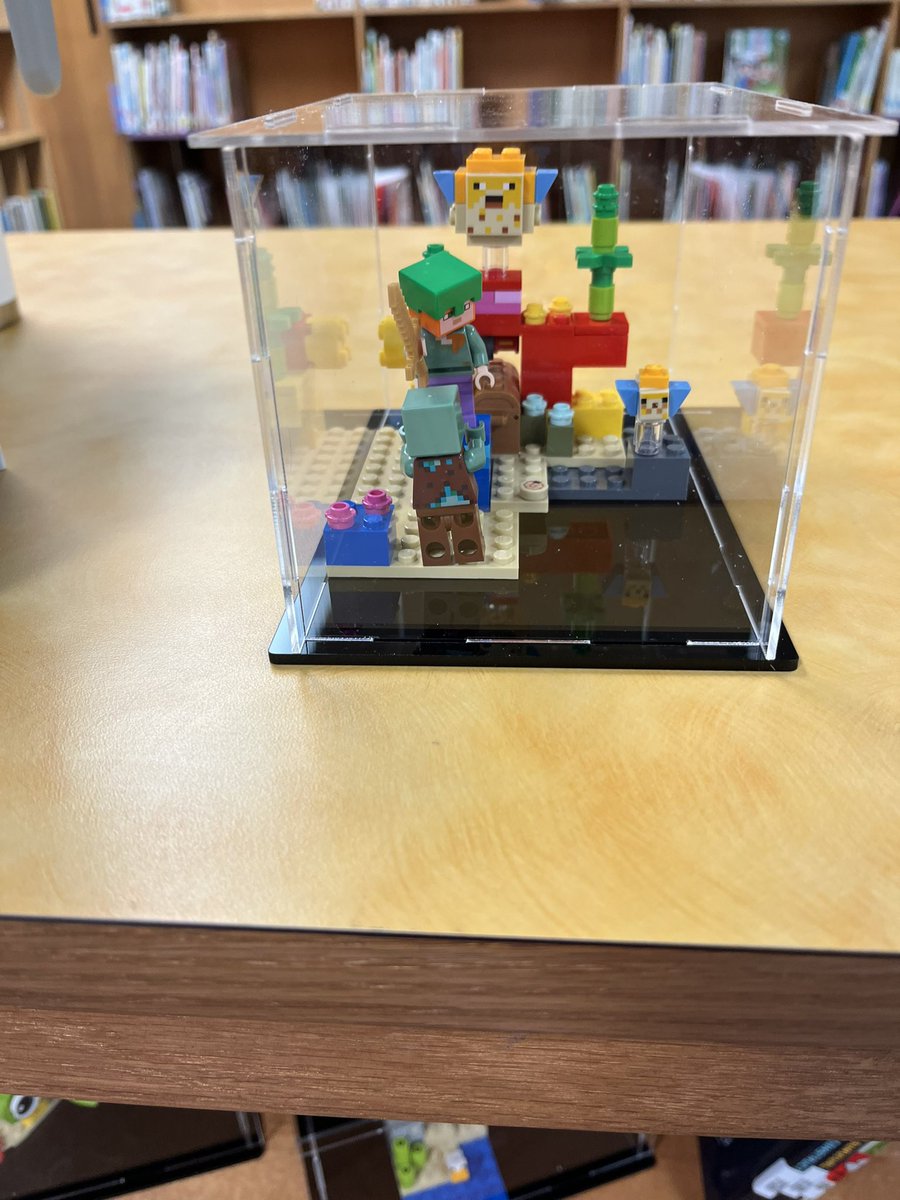 New Lego displays for the Learning Commons!! <a href="/BigShantyLC/">Big Shanty Learning Commons</a> #cobblms <a href="/PrincipalDrK/">Kelly Luscre</a>