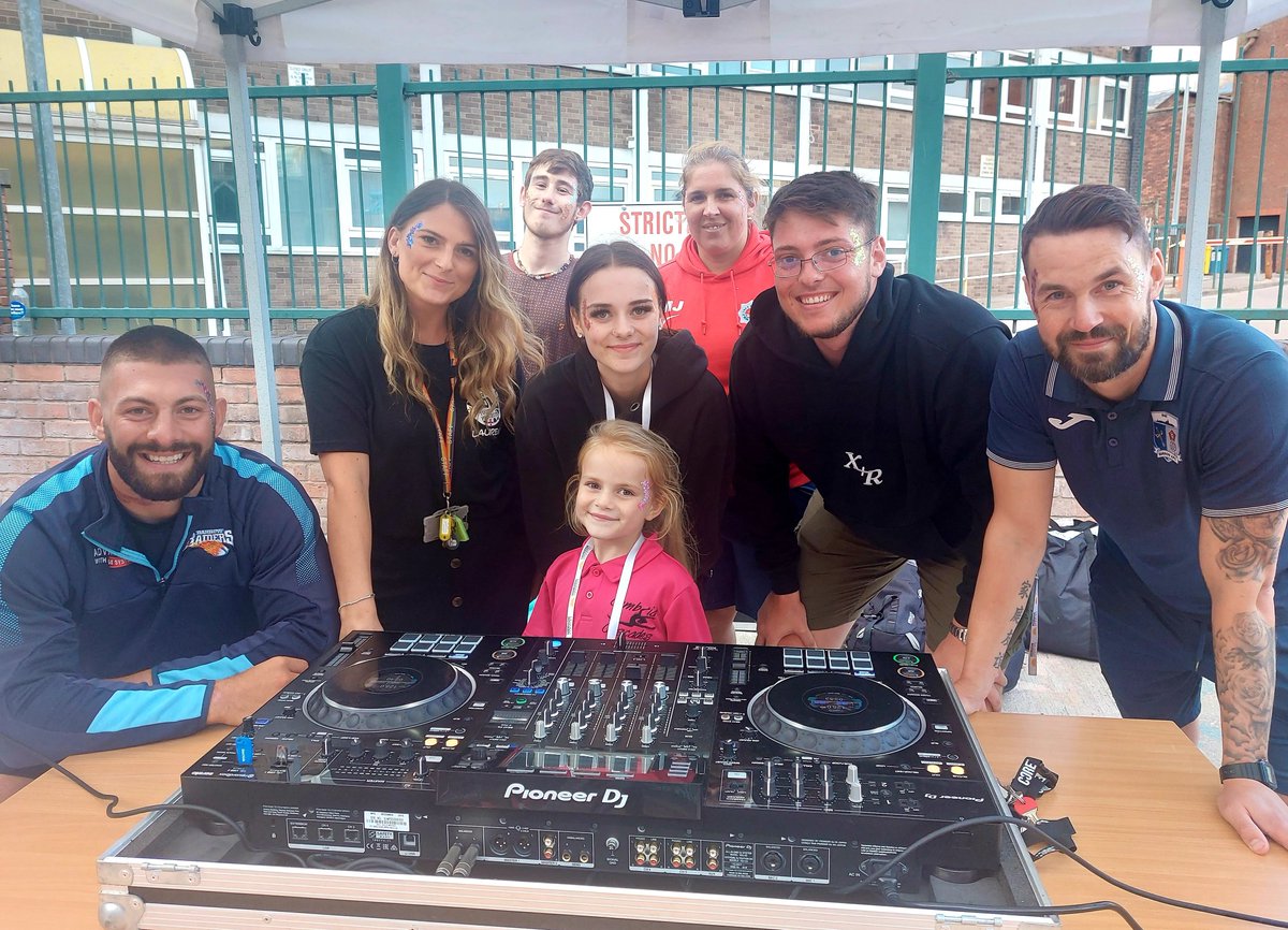 Natalie Chapples (@nataliechapples) on Twitter photo Music, sport & food down @ #Barrow Outdoor Market tonight until 8.30pm for the Make a Change youth project with <a href="/BarrowRaiders/">Barrow Raiders</a> <a href="/AdvantageBarrow/">Advantage! Barrow Raiders Community Foundation</a> @BAFCCommunity #HorizonStudios <a href="/barrowpolice/">Barrow Police</a> <a href="/dropzone2112/">@dropzone21</a> <a href="/BarrowBID/">Barrow BID</a> <a href="/BarrowCouncil/">Barrow Borough Council</a> <a href="/CumbriaCC/">Cumbria County Council</a> <a href="/Brathay/">Brathay Trust</a> <a href="/fire_barrow/">BarrowFire</a> <a href="/ActiveCumbria/">Active Cumbria</a> Music, sport & food down @ #Barrow Outdoor Market tonight until 8.30pm for the Make a Change youth project with <a href="/BarrowRaiders/">Barrow Raiders</a> <a href="/AdvantageBarrow/">Advantage! Barrow Raiders Community Foundation</a> @BAFCCommunity #HorizonStudios <a href="/barrowpolice/">Barrow Police</a> <a href="/dropzone2112/">@dropzone21</a> <a href="/BarrowBID/">Barrow BID</a> <a href="/BarrowCouncil/">Barrow Borough Council</a> <a href="/CumbriaCC/">Cumbria County Council</a> <a href="/Brathay/">Brathay Trust</a> <a href="/fire_barrow/">BarrowFire</a> <a href="/ActiveCumbria/">Active Cumbria</a>
